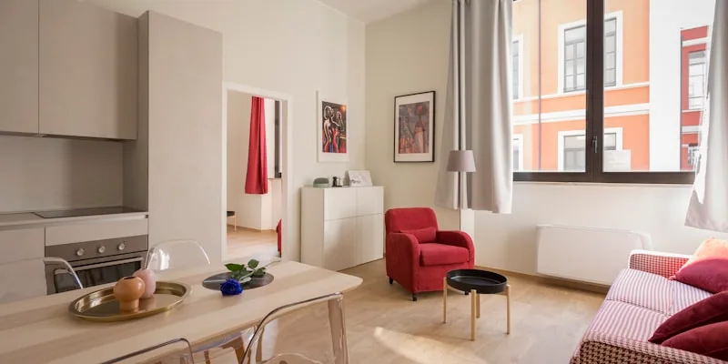 Clean Airbnb apartment Auckland - host cleaning guide